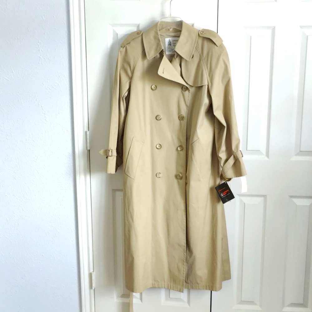 Women's Vintage London Fog Main Coat